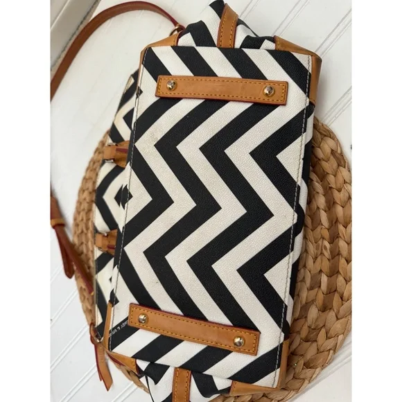 Dooney & Bourke Chevron Leather Satchel Bag Black and White Geometric - Picture 6 of 9